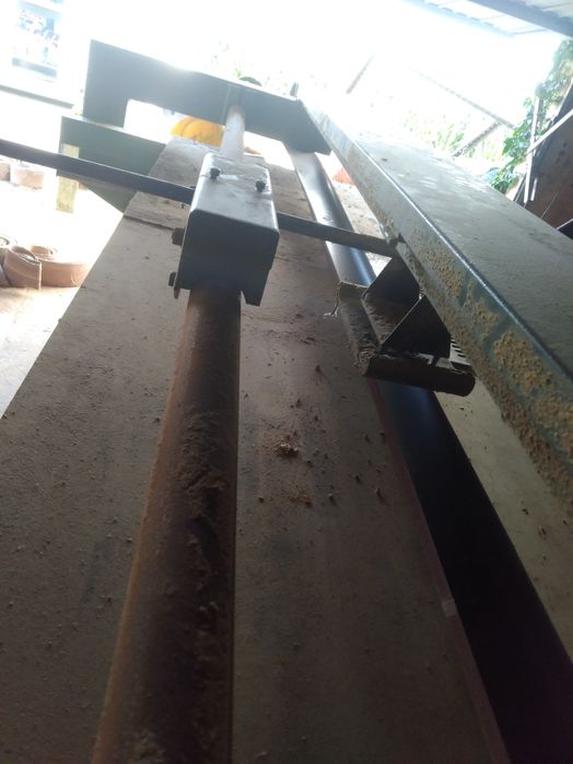 Lixadeira de cinta para carpintaria ou serralharia