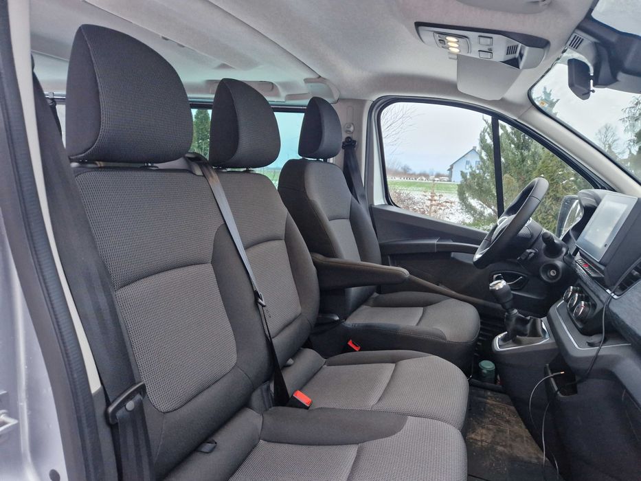 wynajem BUS 9-osobowy