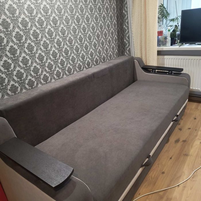 Продам диван новий