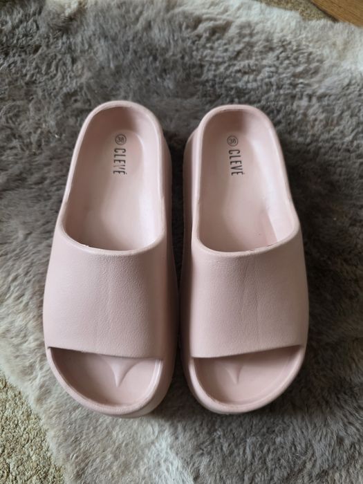 Stylow Różowe Klapki na Platformie CLEVÈ - Rozmiar 38 ( Wkładka 24 cm)