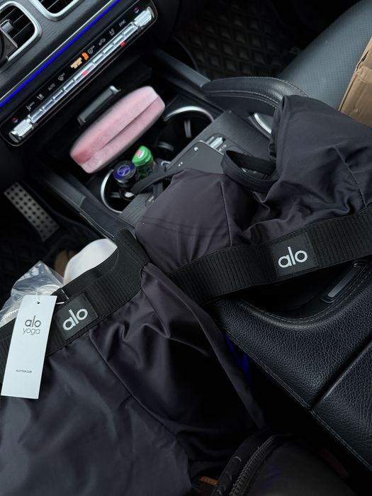 Костюм для тренувань alo yoga