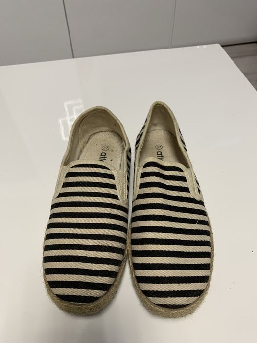 Espadryle w paski