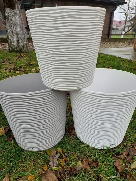 Продам квіткові вазони