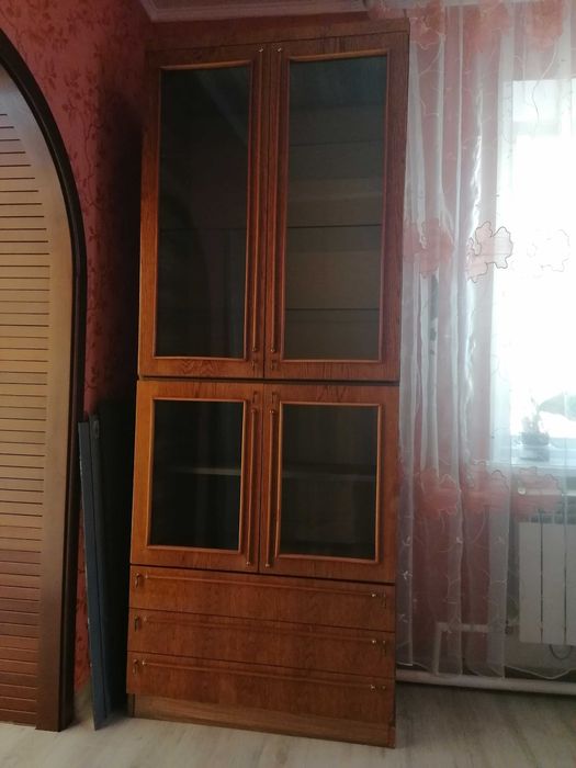 Продам шафу (пенал), б/в
