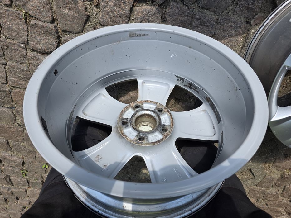 Oryginalne felgi aluminiowe SKODA YETI 17" 5x112 ET 45 Octavia Scout