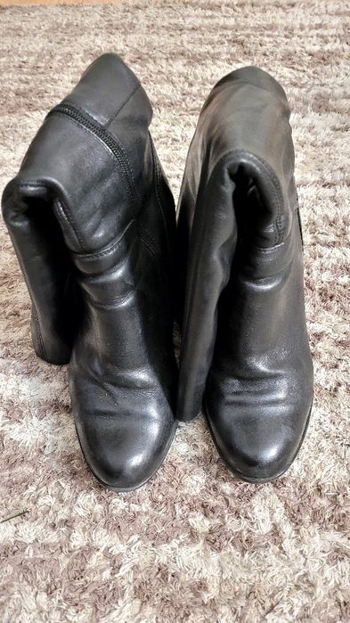 Skórzane buty Lasocki.  Rozm.39