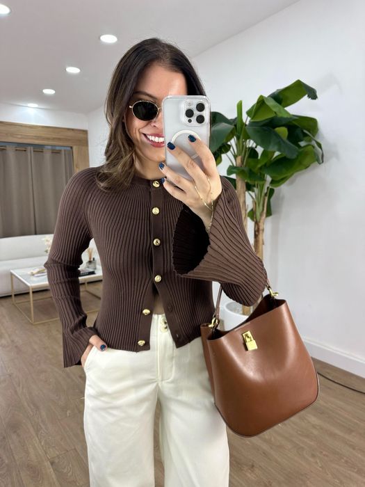 Шоколадний кардиган із золотою фурнітурою, кардиган шоко на ґудзиках