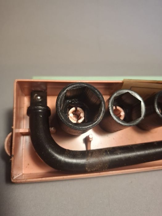 Zestaw kluczy nasadowe prl Nowe