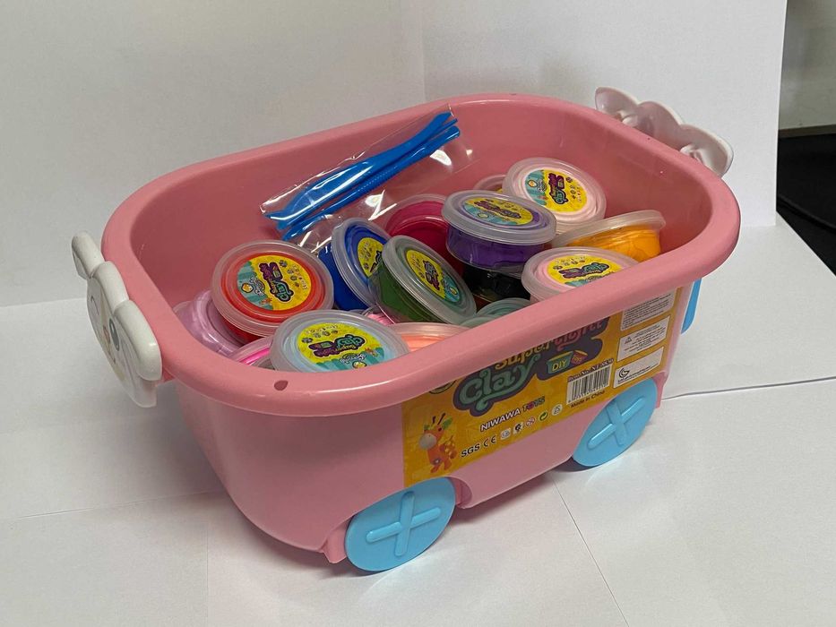 Piankolina masa plastyczna walizka na kółkach 36 szt. CLAYDOLL