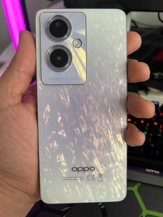 Telefon Smartfon OPPO A79 5G (wersja fioletowa)