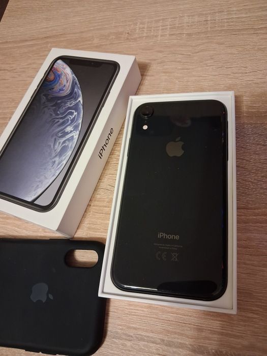 Продам Iphone XR 128