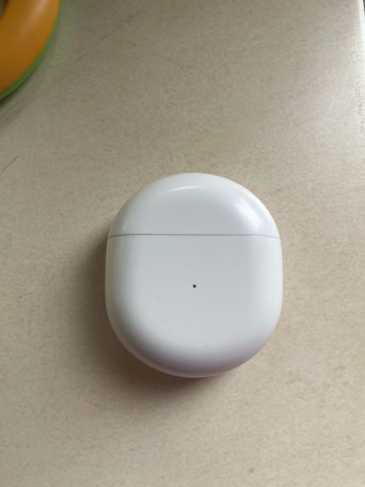 OnePlus Buds - бездротові bluetooth навушники