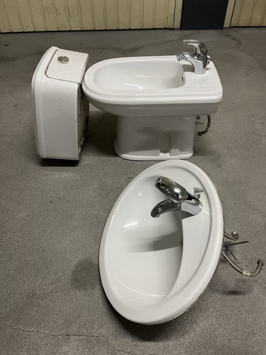 Conjunto casa de banho SANINDUSA/ INDUSA