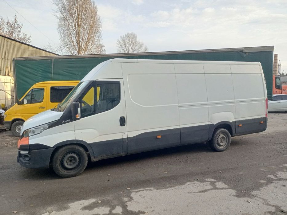 Бус Iveco Daily 2014 вантажний фургон бус довга база