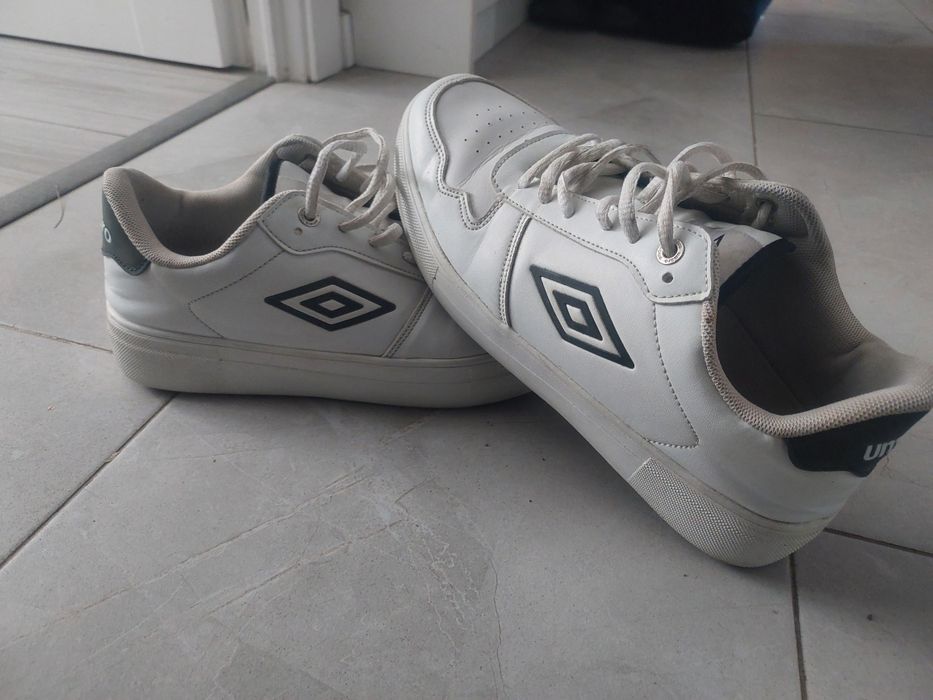 Buty umbro białe