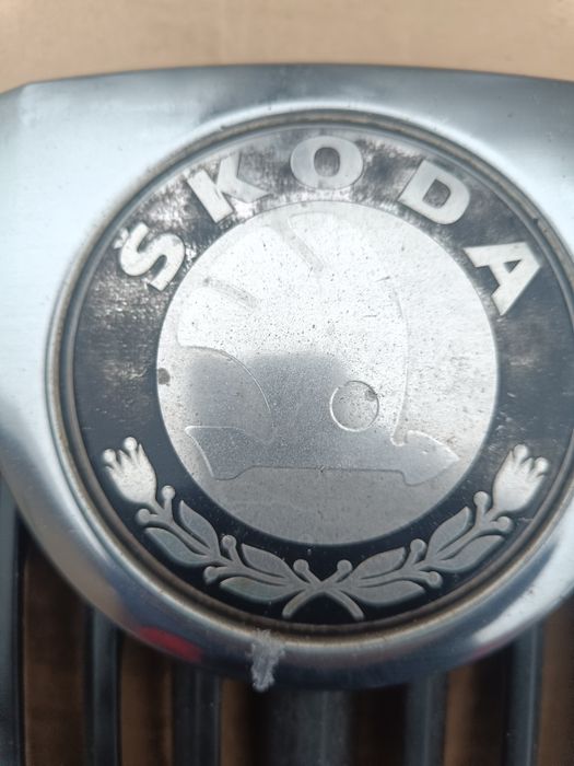 Atrapa grill Skoda Octavia II