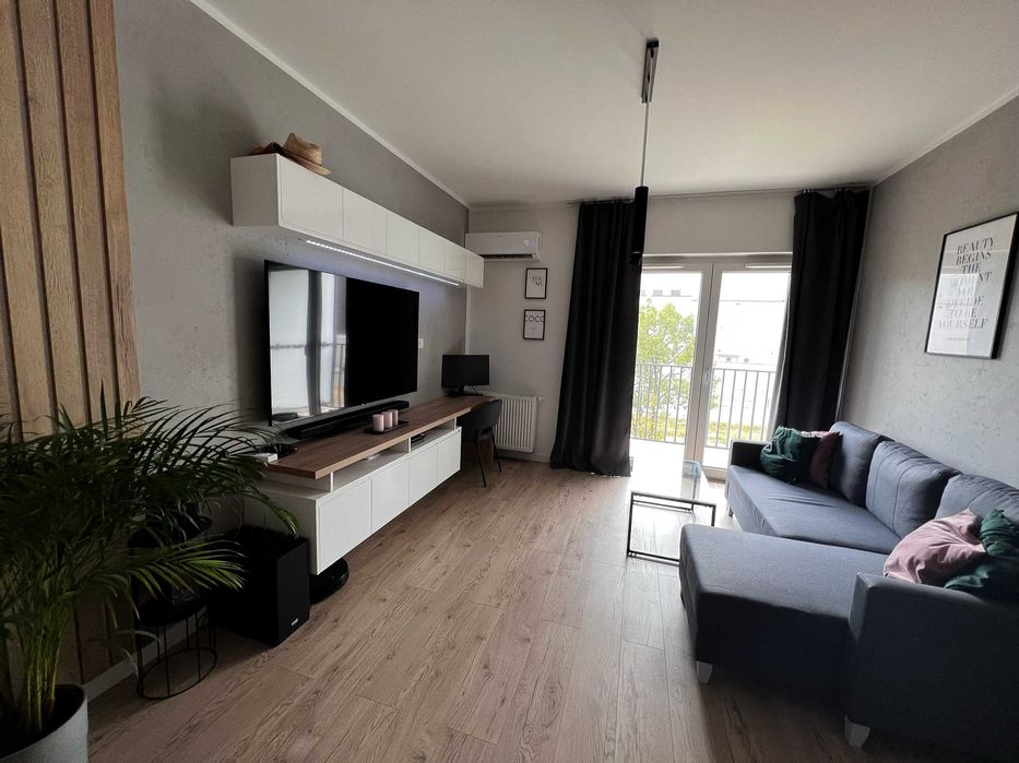 Komfortowe 2 pokoje | Klimatyzacja | Balkon | 2 miejsca garażowe