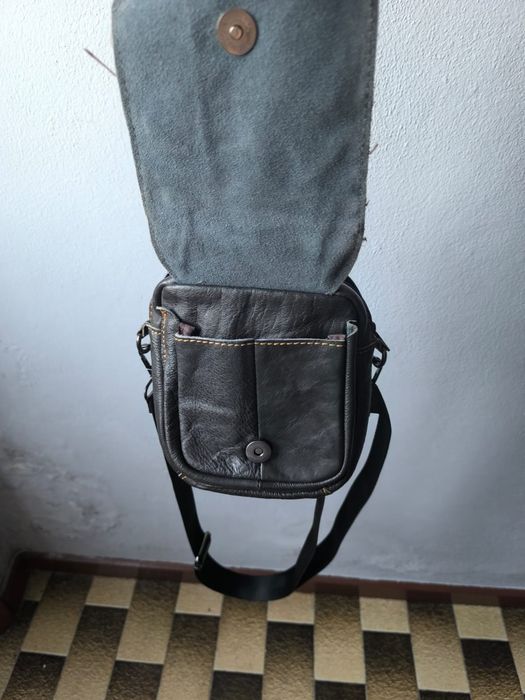 Bolsa de cabedal...