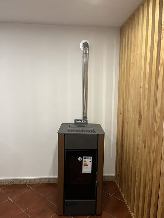 Instalação de salamandras a pellets e a lenha e recuperadores