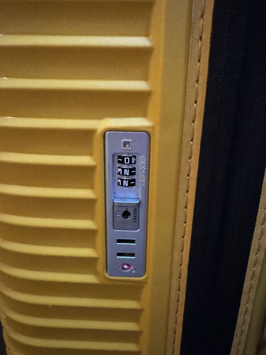 Чемодан samsonite 81 см