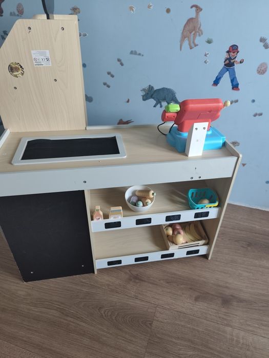 Super market drewniany