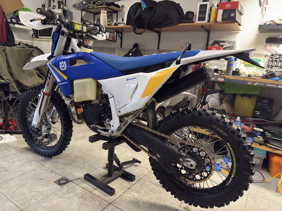 Husqvarna TE300 2025