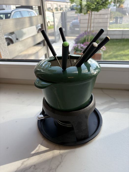 Zestaw do fondue 6 osób żeliwny emaliowany