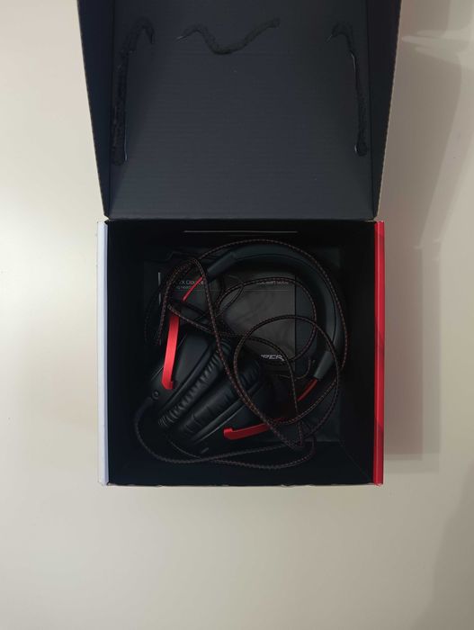 Słuchawki HyperX Cloud III czerwone (świetny stan jak nowe!)