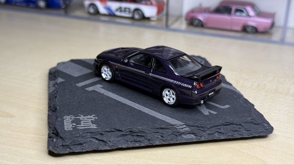 Tomytec 1/64 Nissan Skyline R33 400R Purple LV-N305e