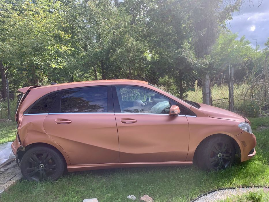 Mercedes B180 CDI automat 2012 POWYPADKOWY uszkodzony na części