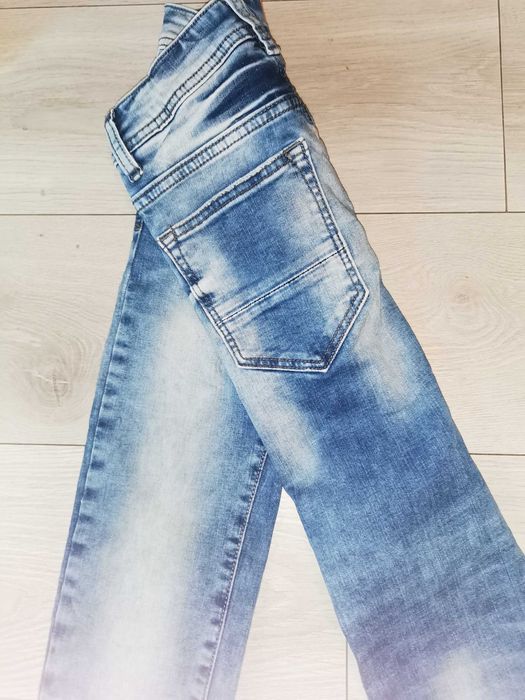 Spodnie jeans chapter Young 134
