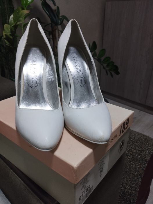 Туфлі весільні .