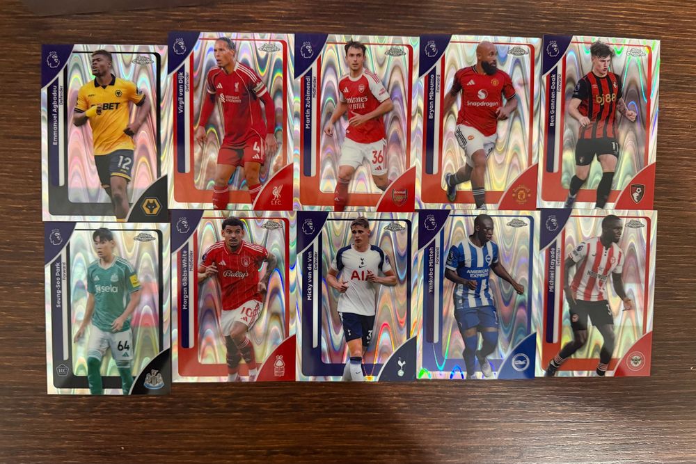 Topps Chrome Premier League 2026 – zestaw kart 100+ Refractor Insert RC