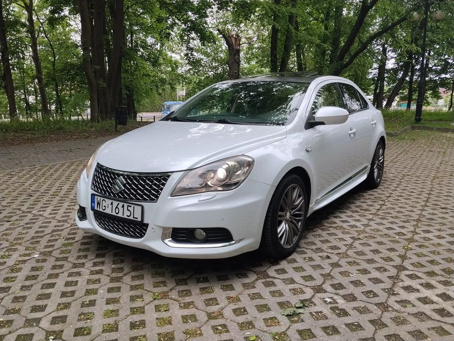 Suzuki Kizashi Suzuki Kizashi 2.4 Benzyna +LPG