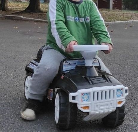 Толокар машинка детская