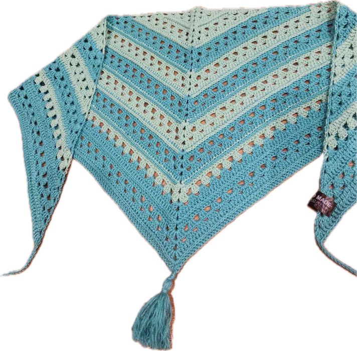 Chusta strzałka recznie robiona na drutach