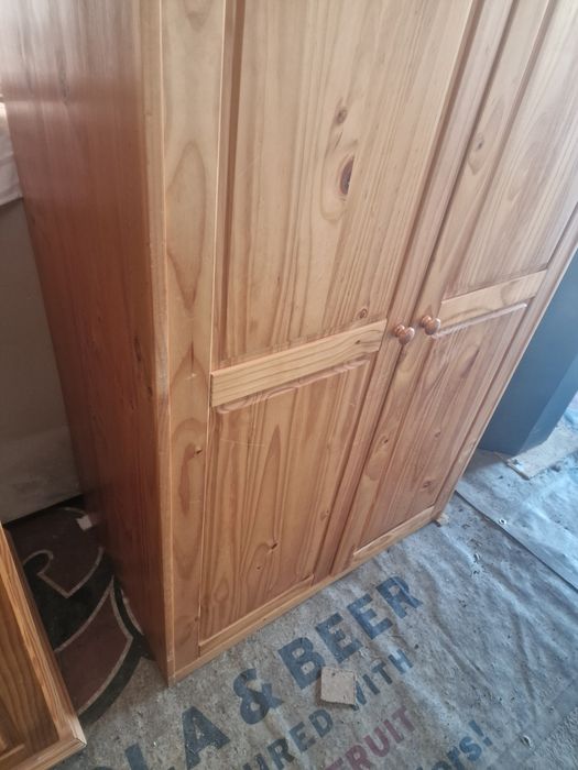 Szafa sosnowa dwu drzwiowa