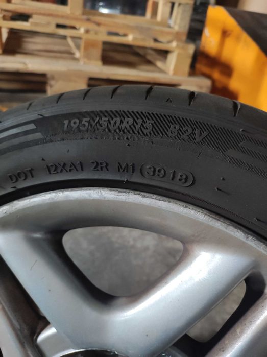4 Jantes Golf Alumínio 195/50 R15 com pneus novos
