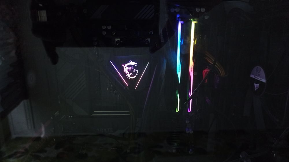 Komputer Stacjonarny Gamingowy Ryzen 9600x, 32GB RAM DDR5 6000,1TB SSD