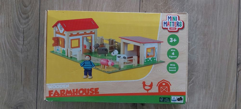 Drewniana farma Mini Matters że zwierzątkami