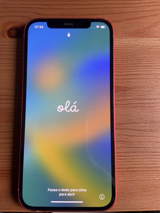 iPhone 12 in red, in perfect condition64550911177986121