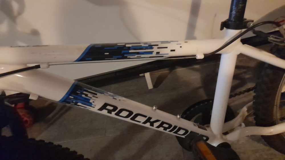 Bicicleta de  criança  em otimo estado