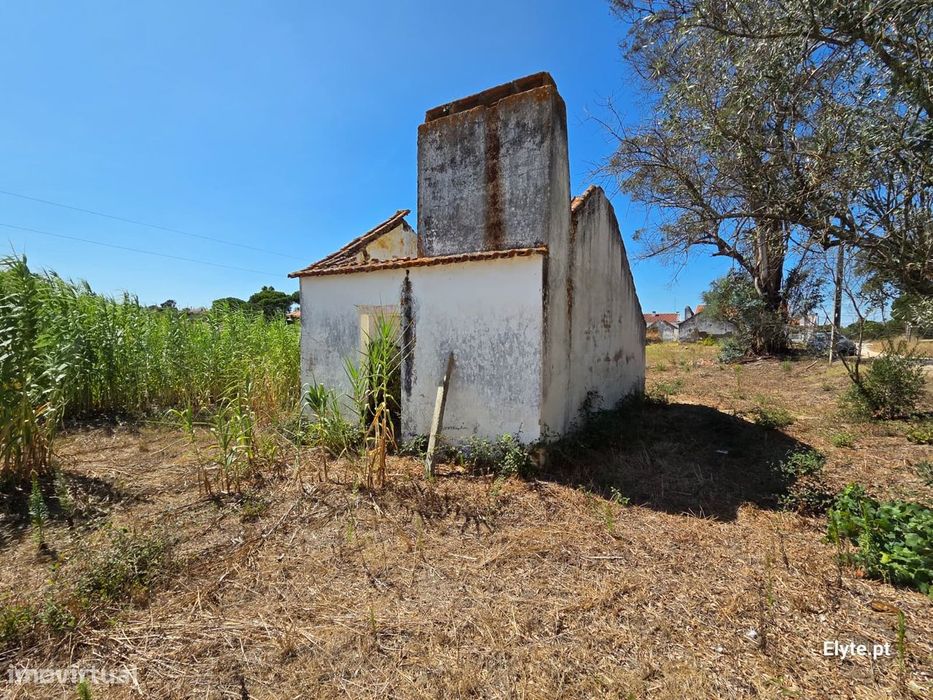 Moradia com terreno Urbano na Branca