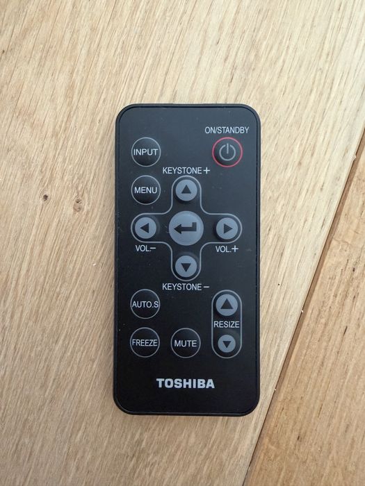 Проєктор Toshiba TDP-SP1