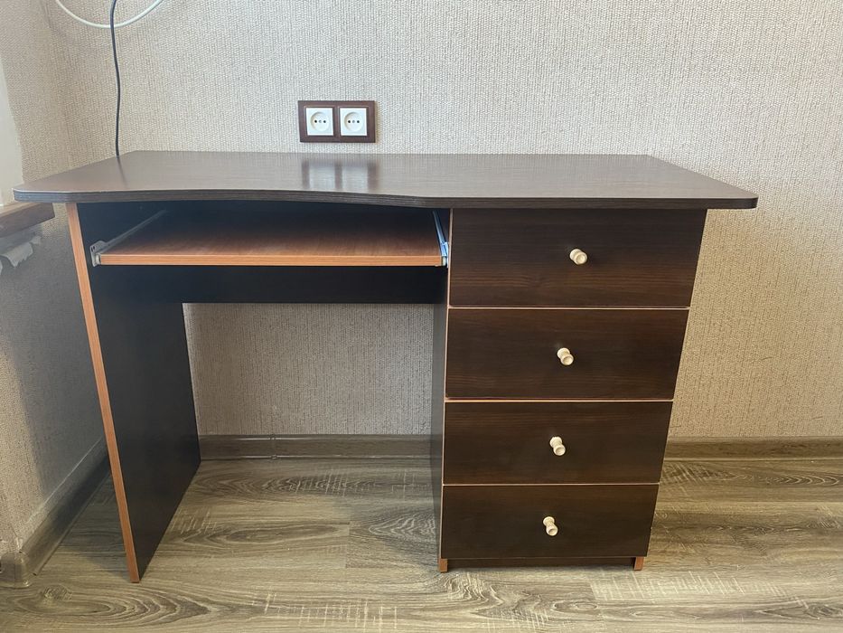 Стіл компʼютерний-письмовий