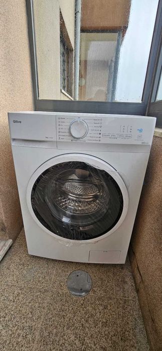 Arrendo T1 mobilado com varanda e garagem