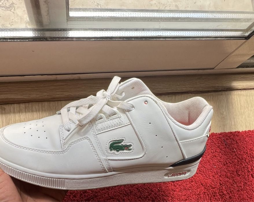 Sapatos da Lacoste Brancos