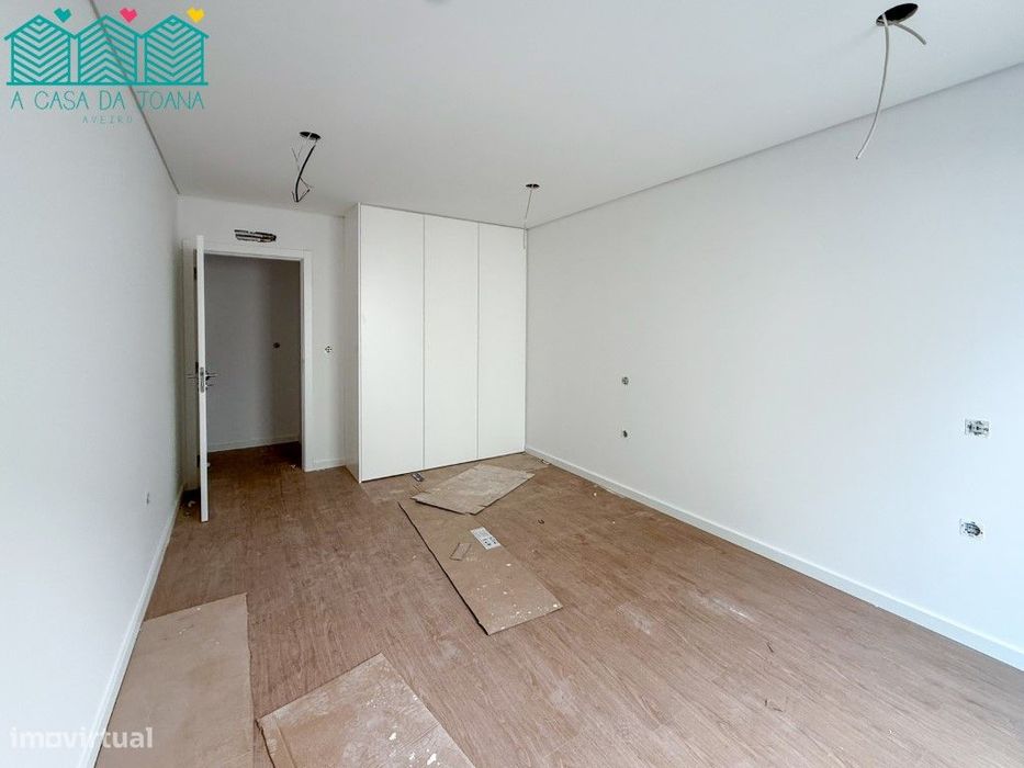 Apartamento T2+1 com Lugar de Garagem em Esgueira