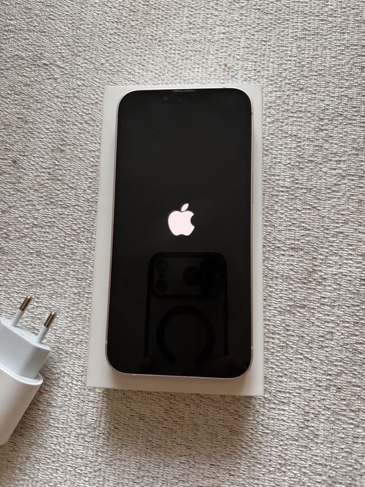 Iphone13 +ładowarka