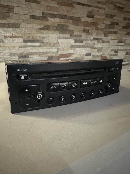 Radio original Clarion Citroen C2